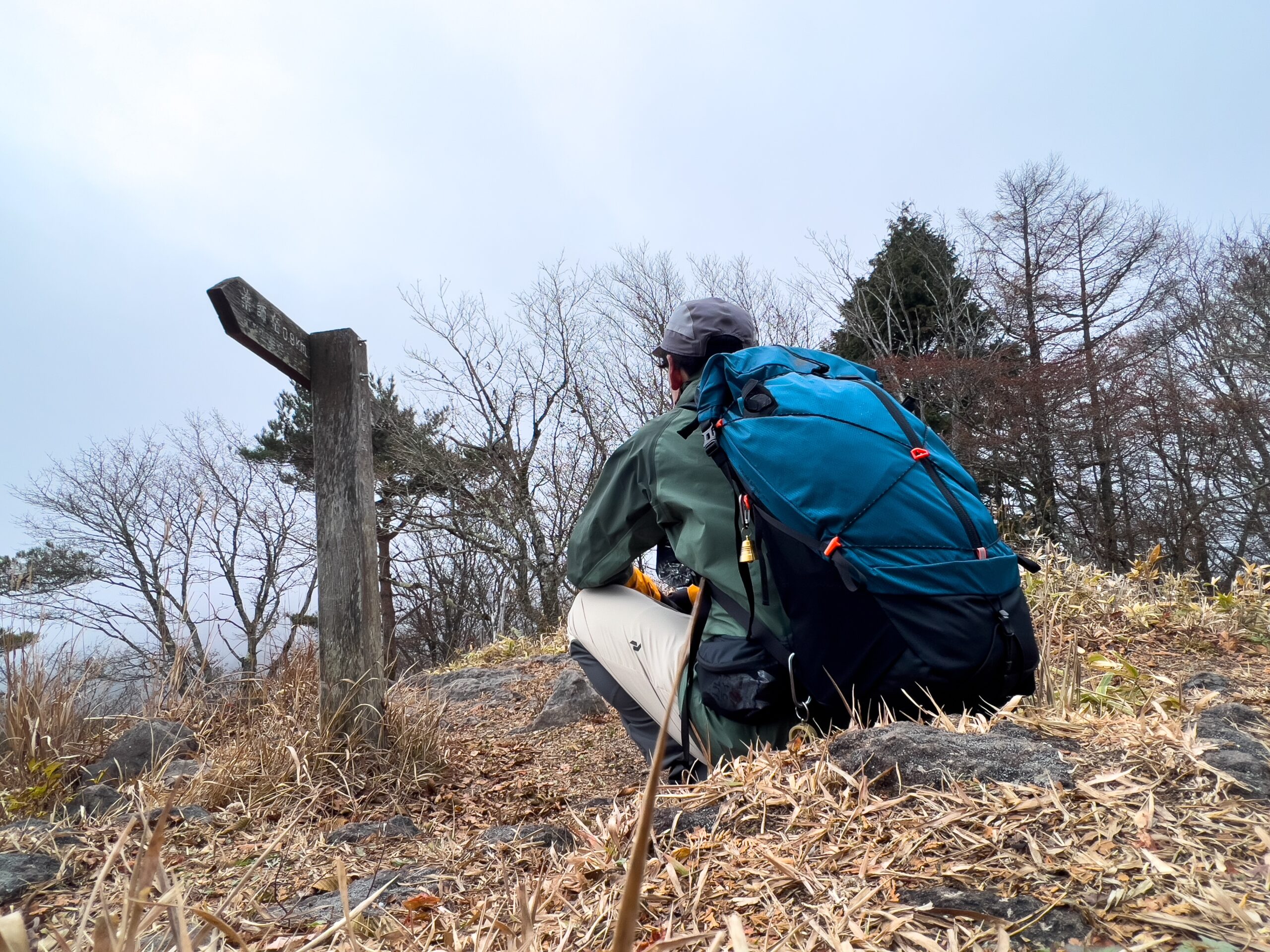 軽量で高機能な登山用ザックを探してる人必見！マムートのデュカンスパイン28－35は最近流行りのULザックにはない高機能フレームで快適登山  コスパパの遊ぶログ